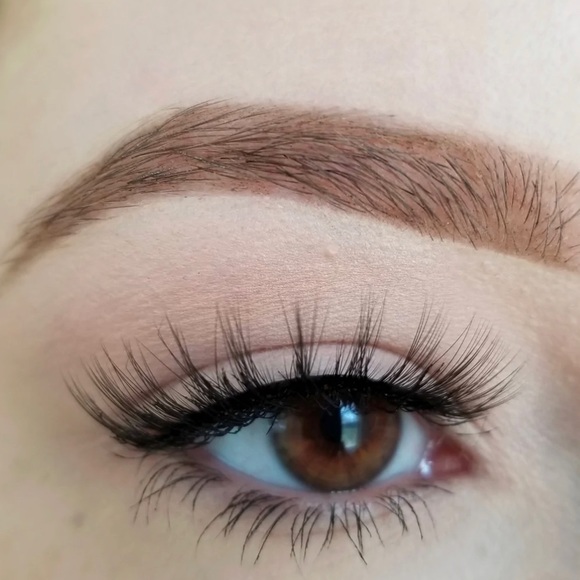 Lashaholic luxury lashes- They’re Real, I Swear Special Edition Packaging - Picture 4 of 4